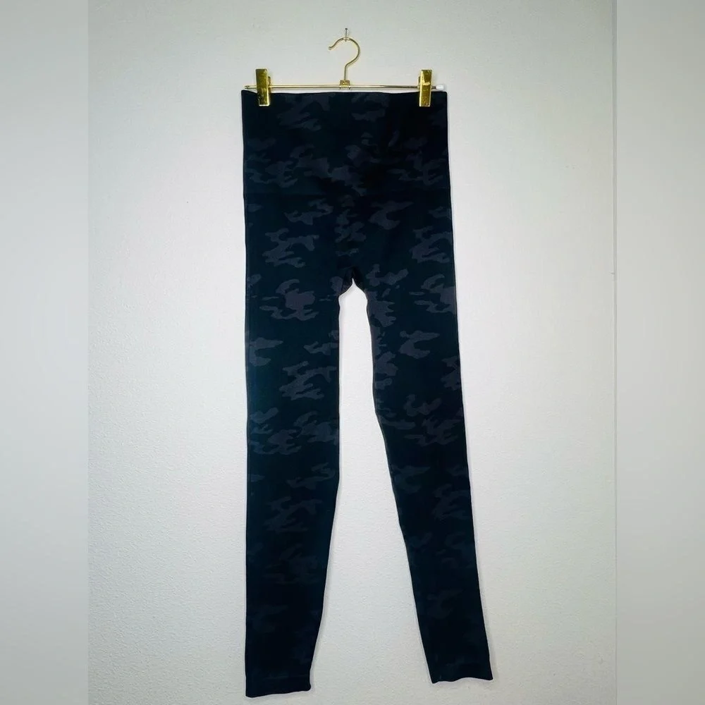 SPANX LAMN Legging Look at Me Now Black Camo Leggings new with tags